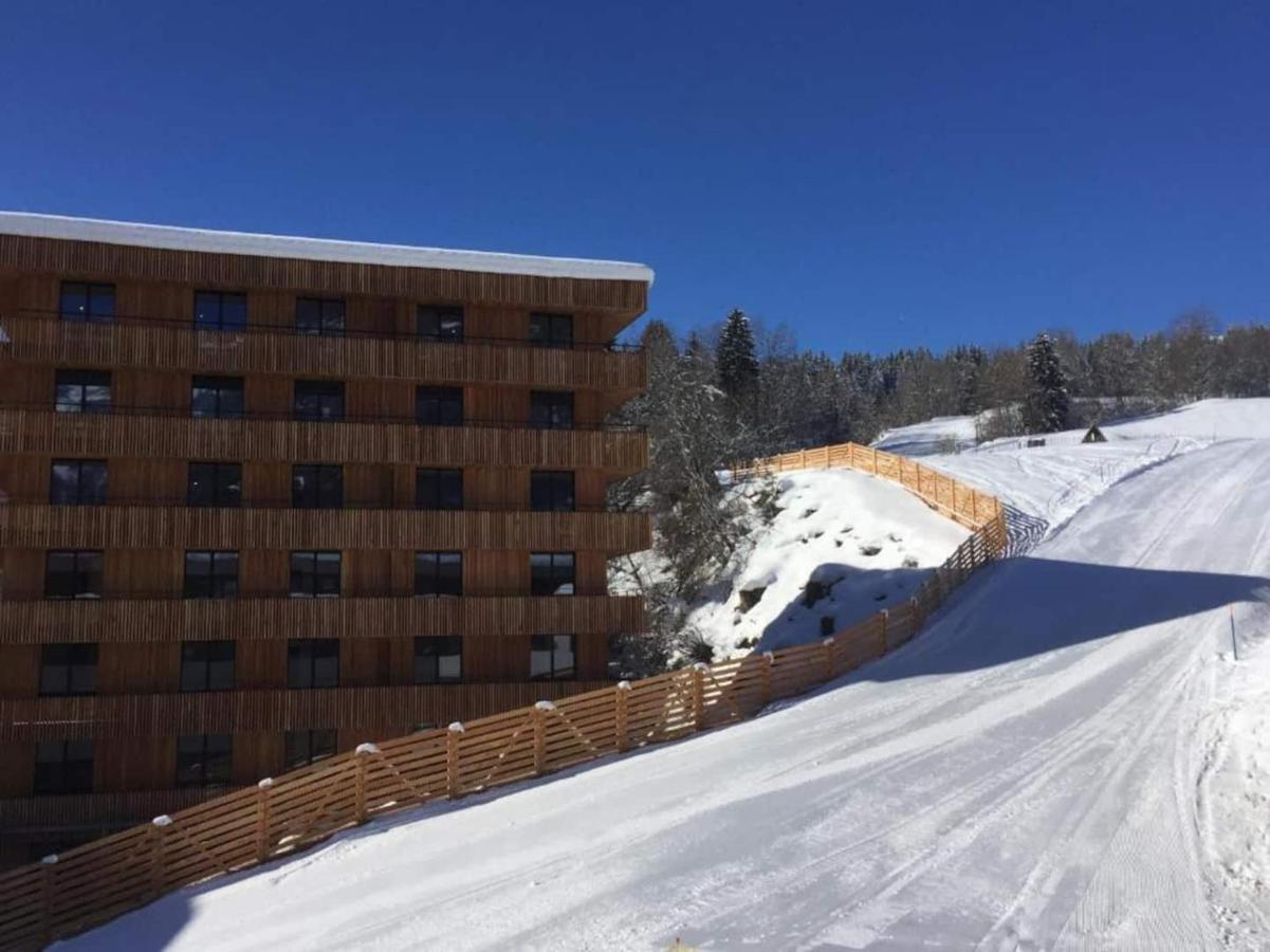Ferienwohnung 3,5 Zimmer direkt an Ski- und Bikepiste Flims Exterior foto