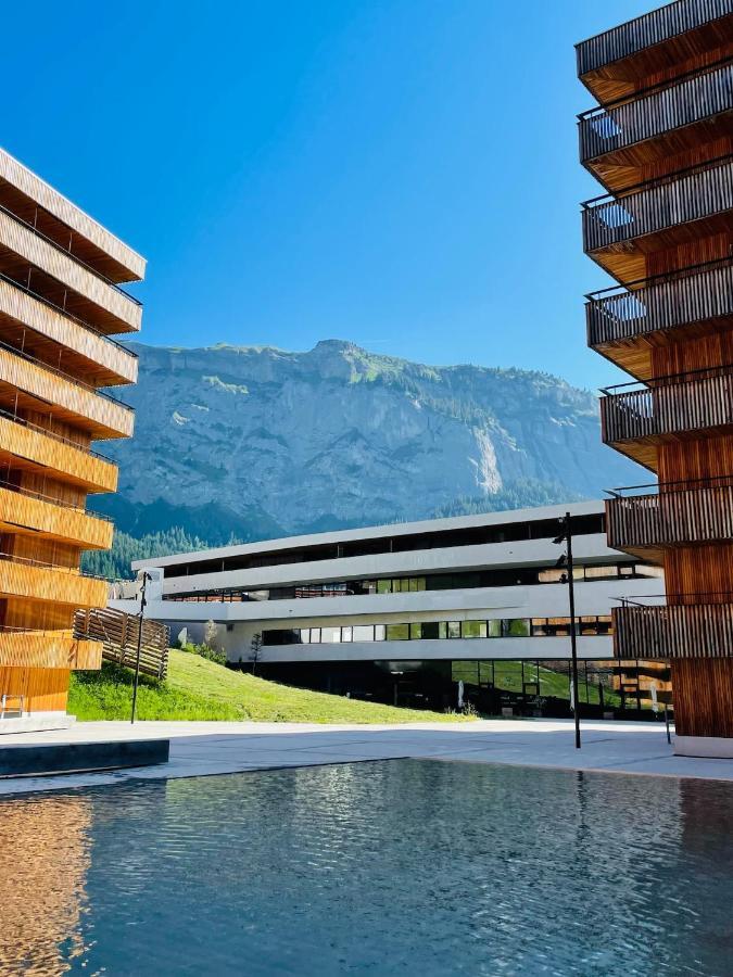 Ferienwohnung 3,5 Zimmer direkt an Ski- und Bikepiste Flims Exterior foto